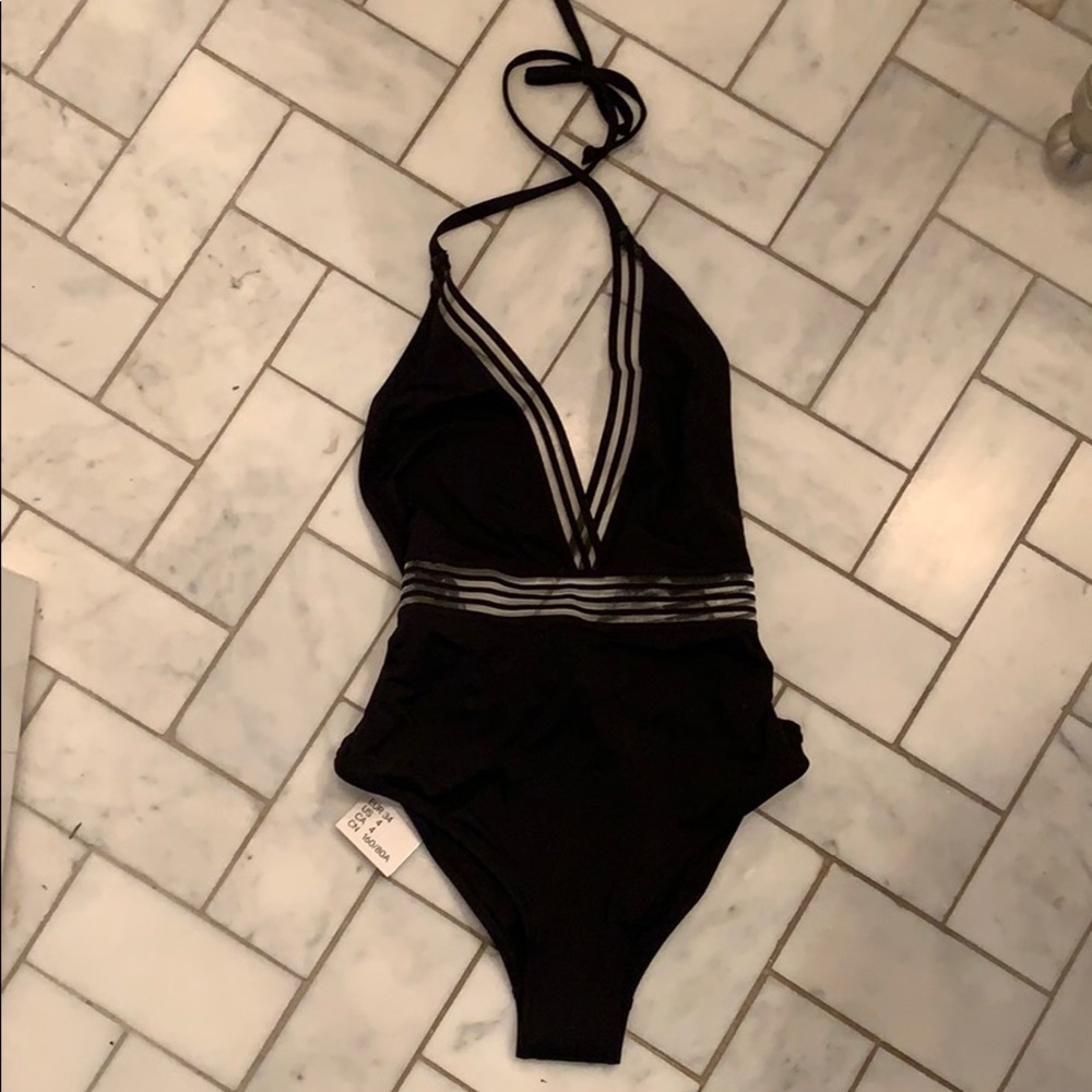 NWT H&M women’s one piece swim suit